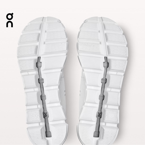 On Cloud 5 men’s/women’s white running shoes/sneakers - Picture 6 of 7